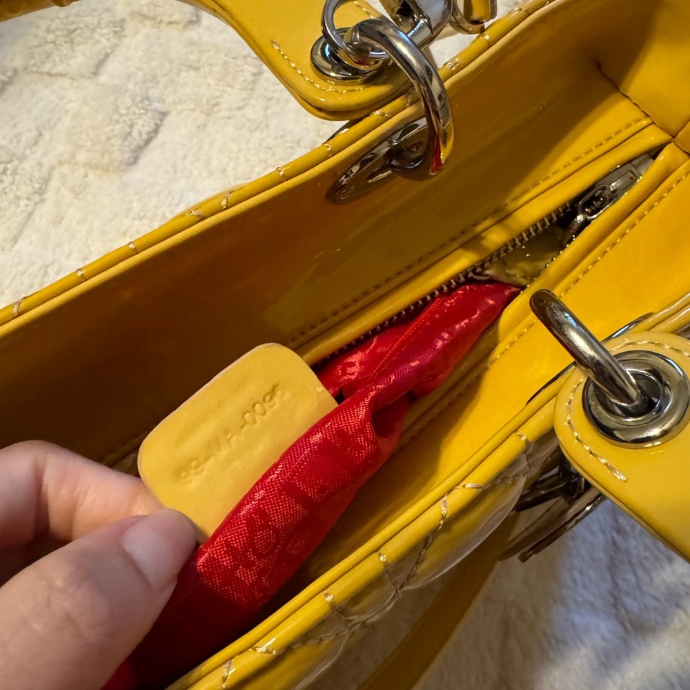 Dior Lady Dior Large Yellow Patent Leather - Picture 8 of 16